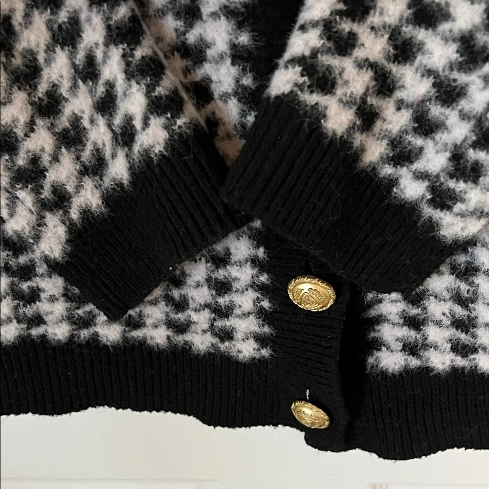 Tahari Black and White Houndstooth Cardigan - Picture 5 of 6
